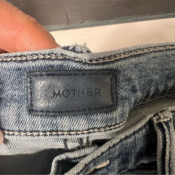 MOTHER Light Blue Mid Rise Dazzler Ankle Fray Jeans - Picture 9 of 14